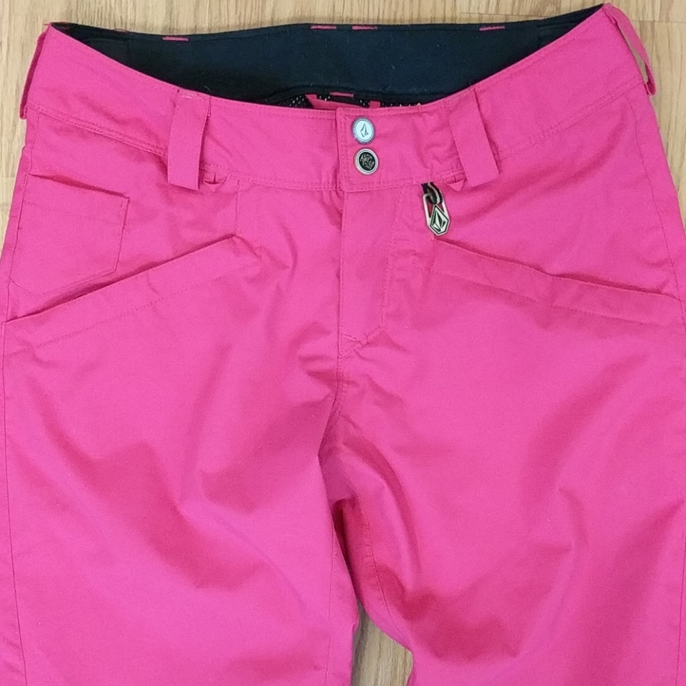[Volcom] Nimbus Carbon Pink Snowboarding Pants - image 2